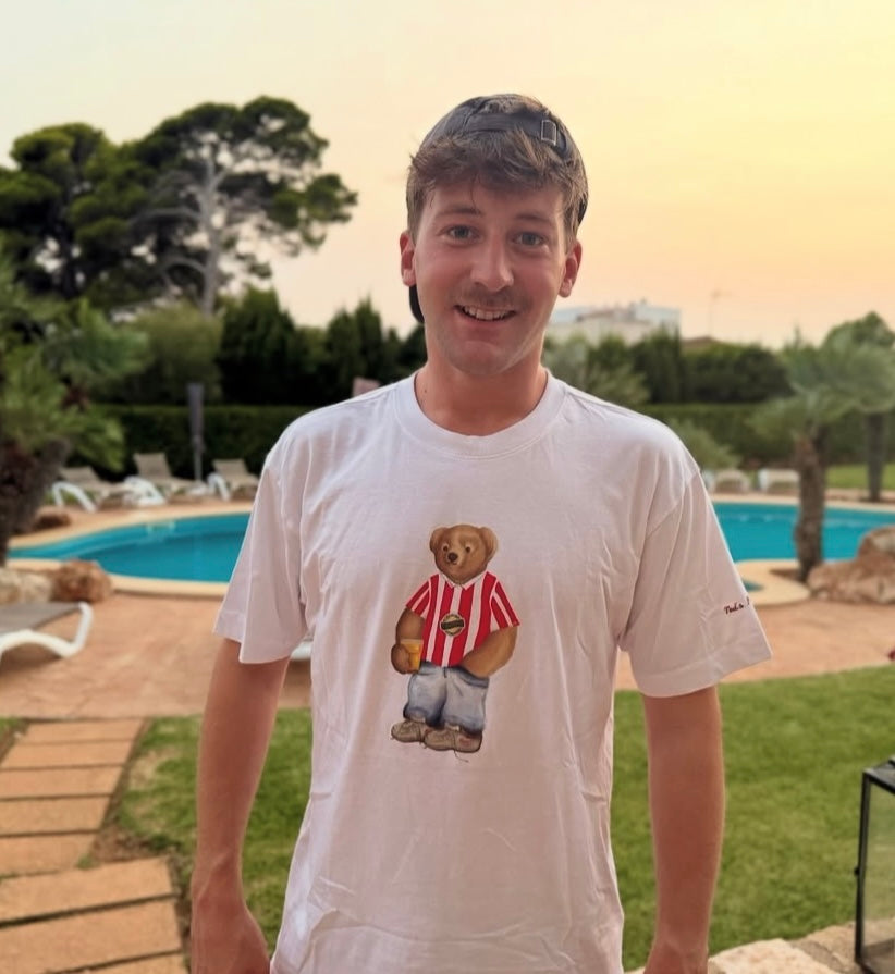 Young man wearing Sunderland T-shirt 